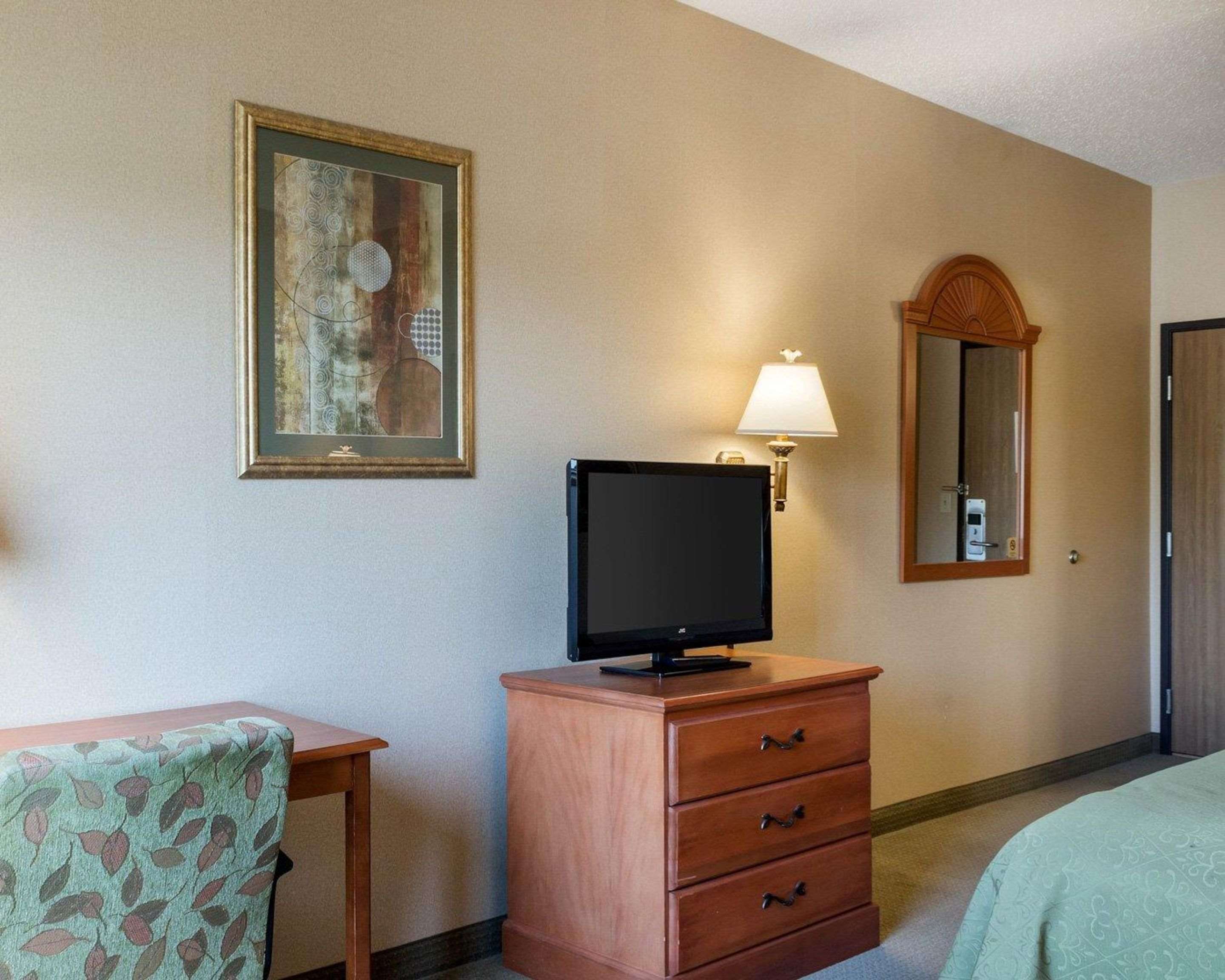 Quality Inn Brookings-University Photo