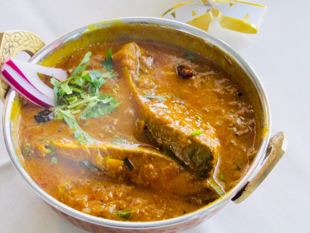 Vaaval Meen (Pomfret Fish) Kulumbu