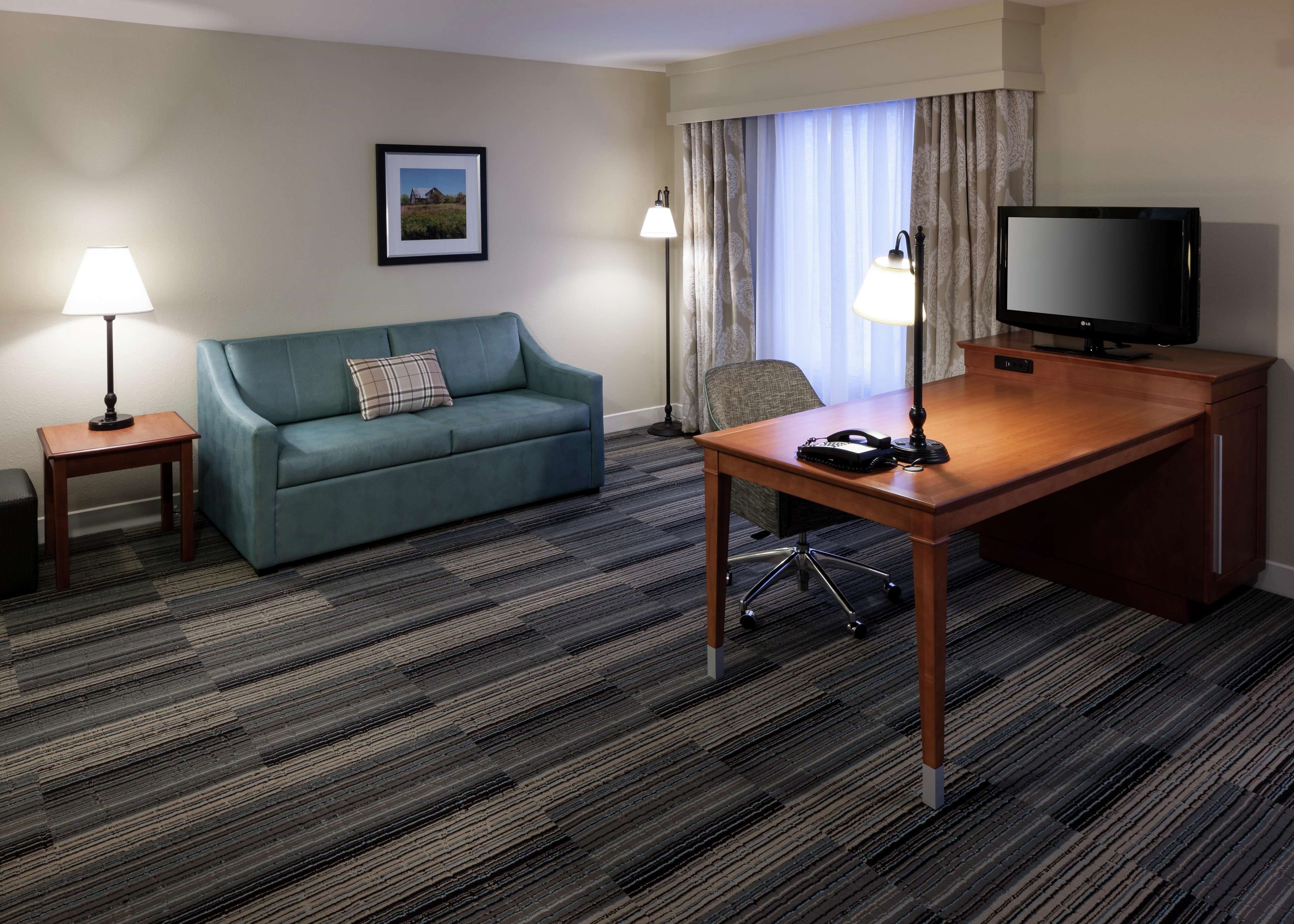 Hampton Inn & Suites Davenport Photo