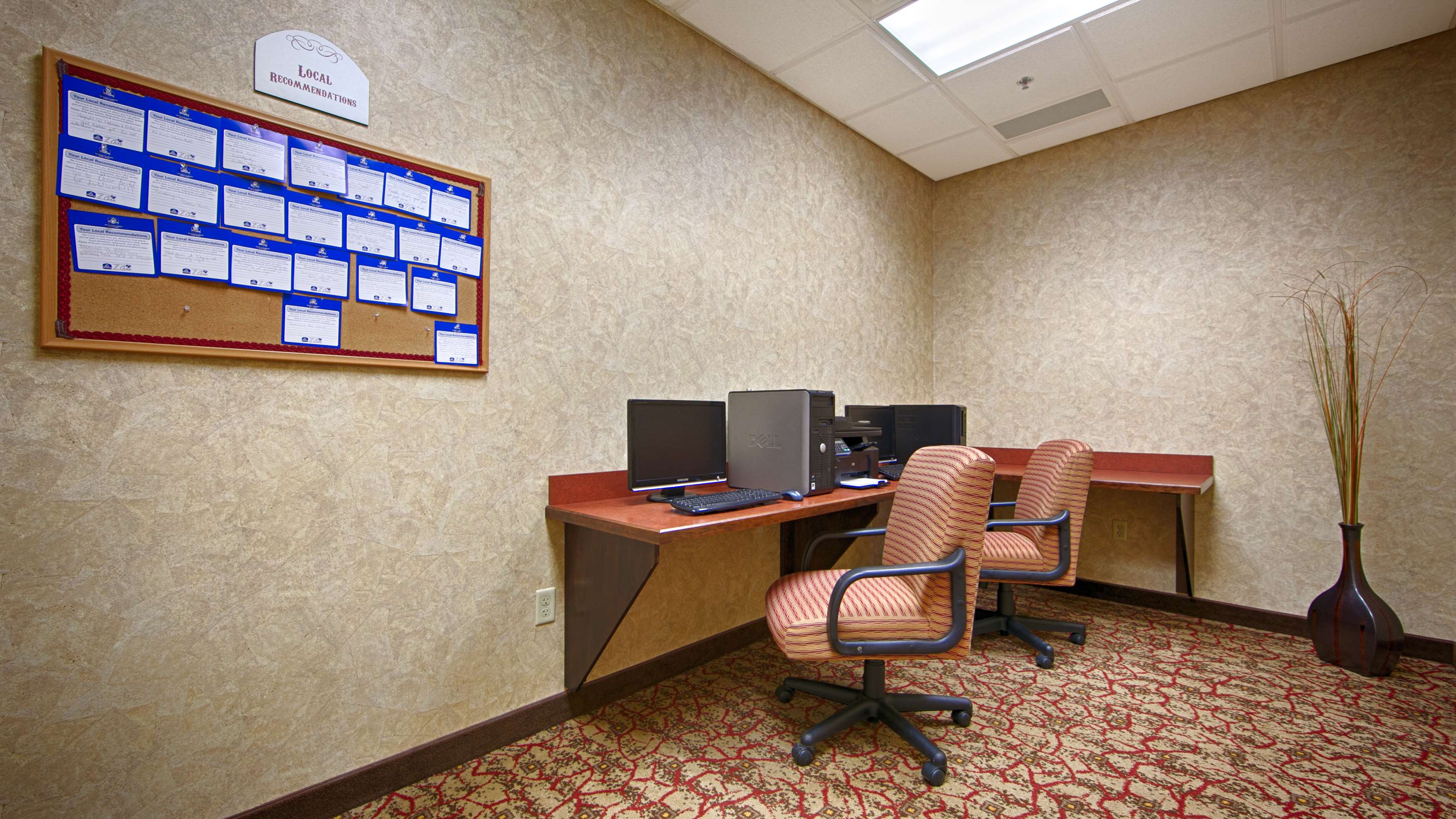 Best Western Plus Cimarron Hotel & Suites Photo