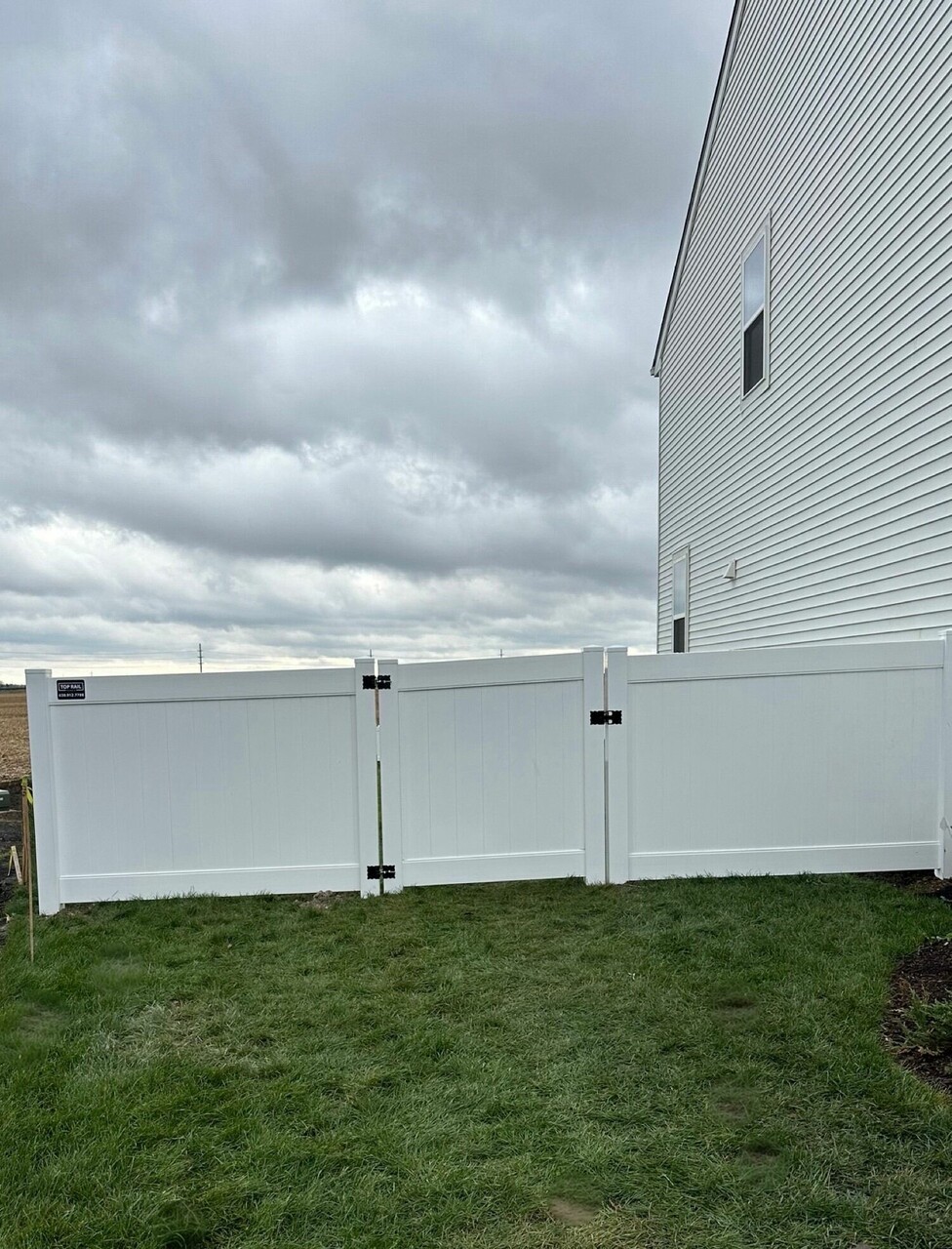 Top Rail Fence Naperville Image