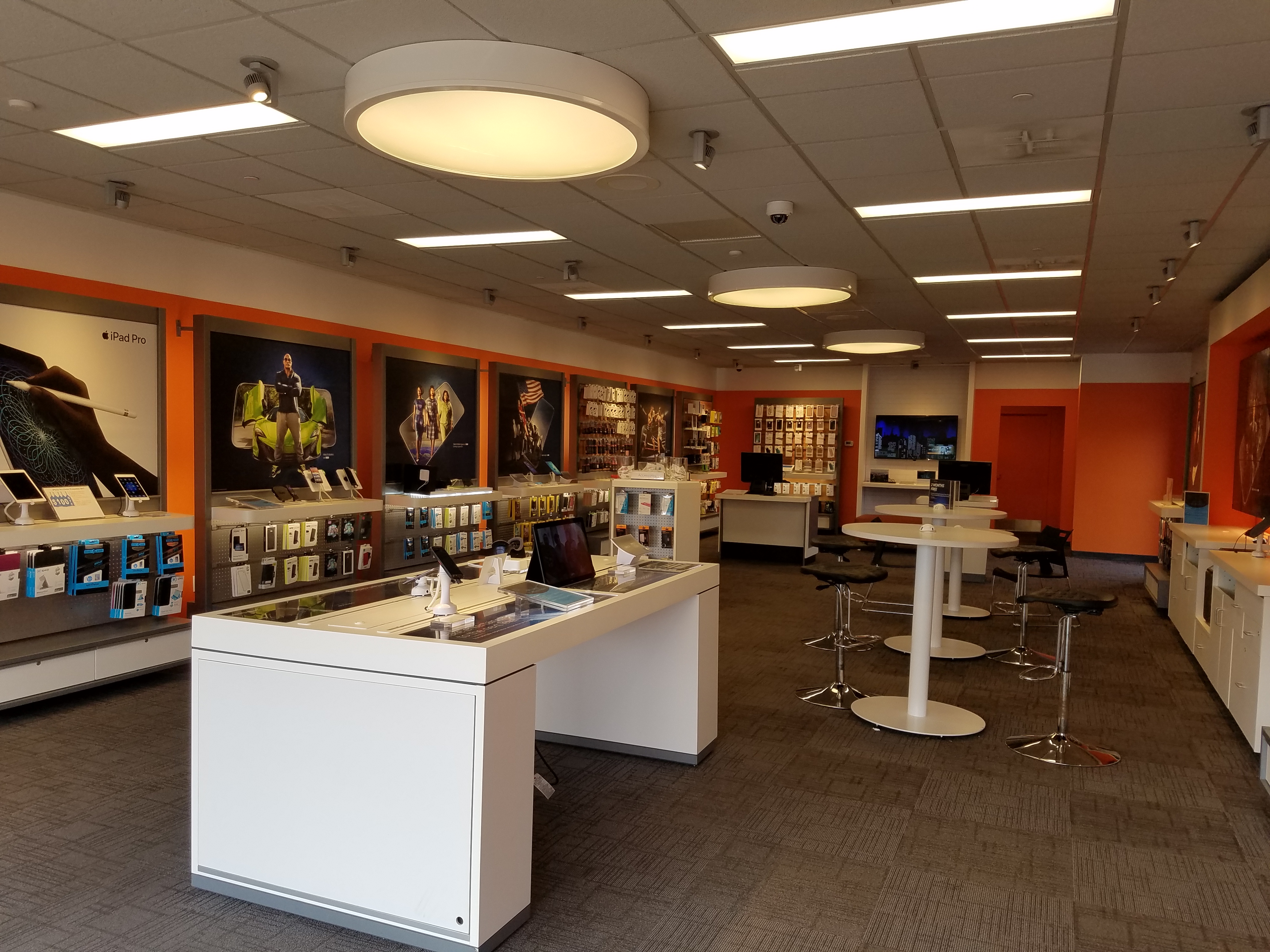 AT&T Store Photo