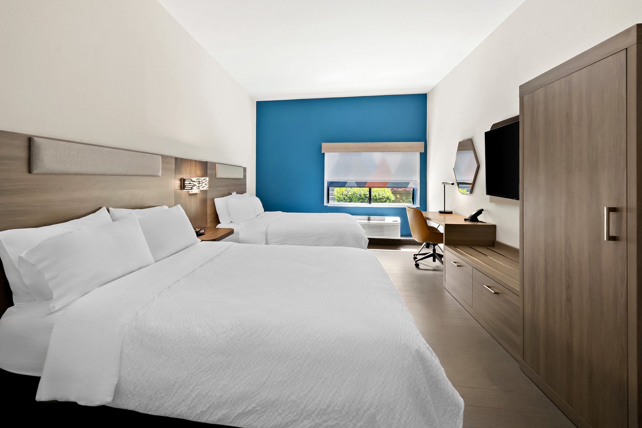 Holiday Inn Express & Suites Raleigh NE - Medical Ctr Area by IHG Image