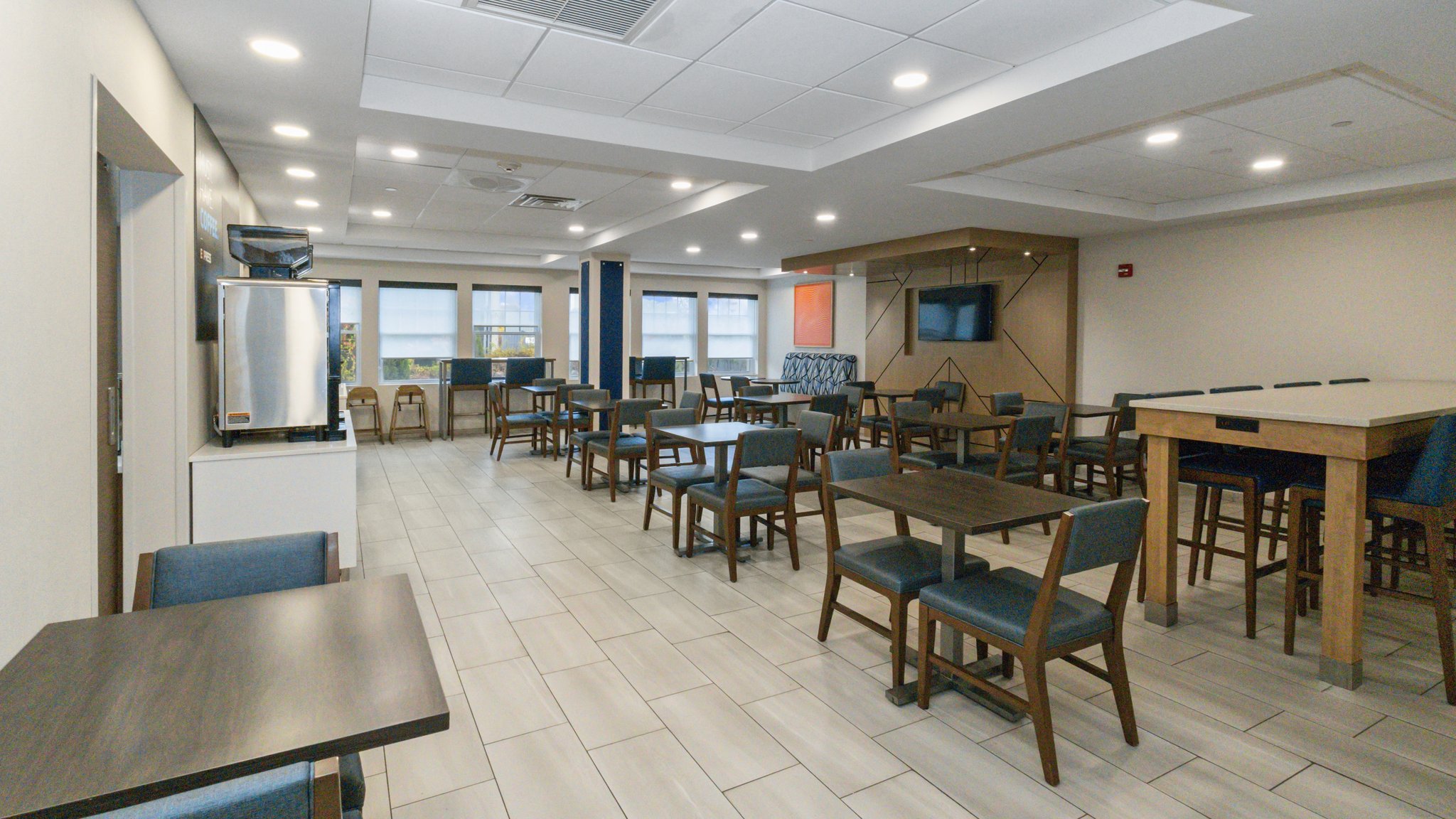 Holiday Inn Express & Suites Hampton South-Seabrook by IHG Image