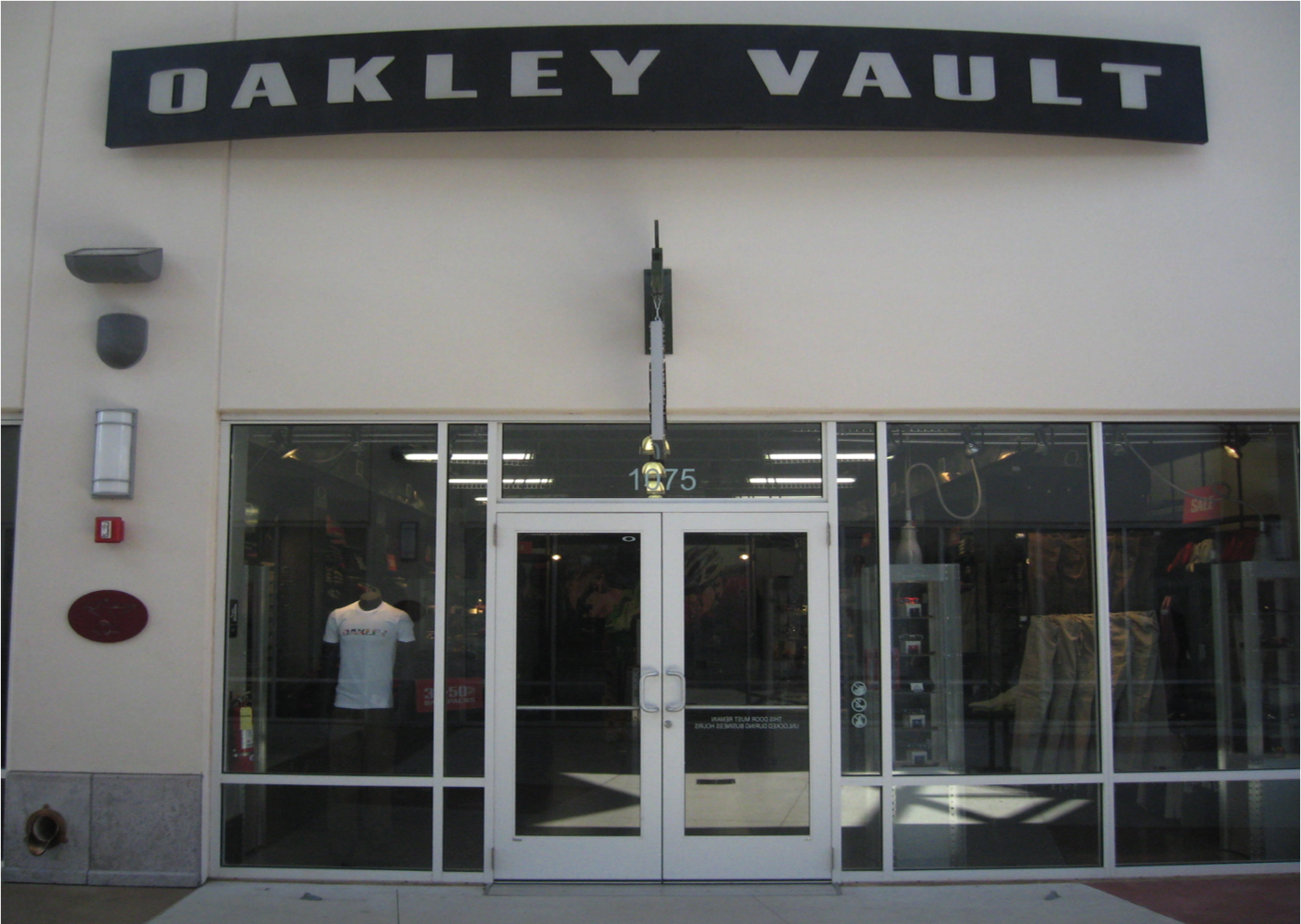 Oakley Vault Photo