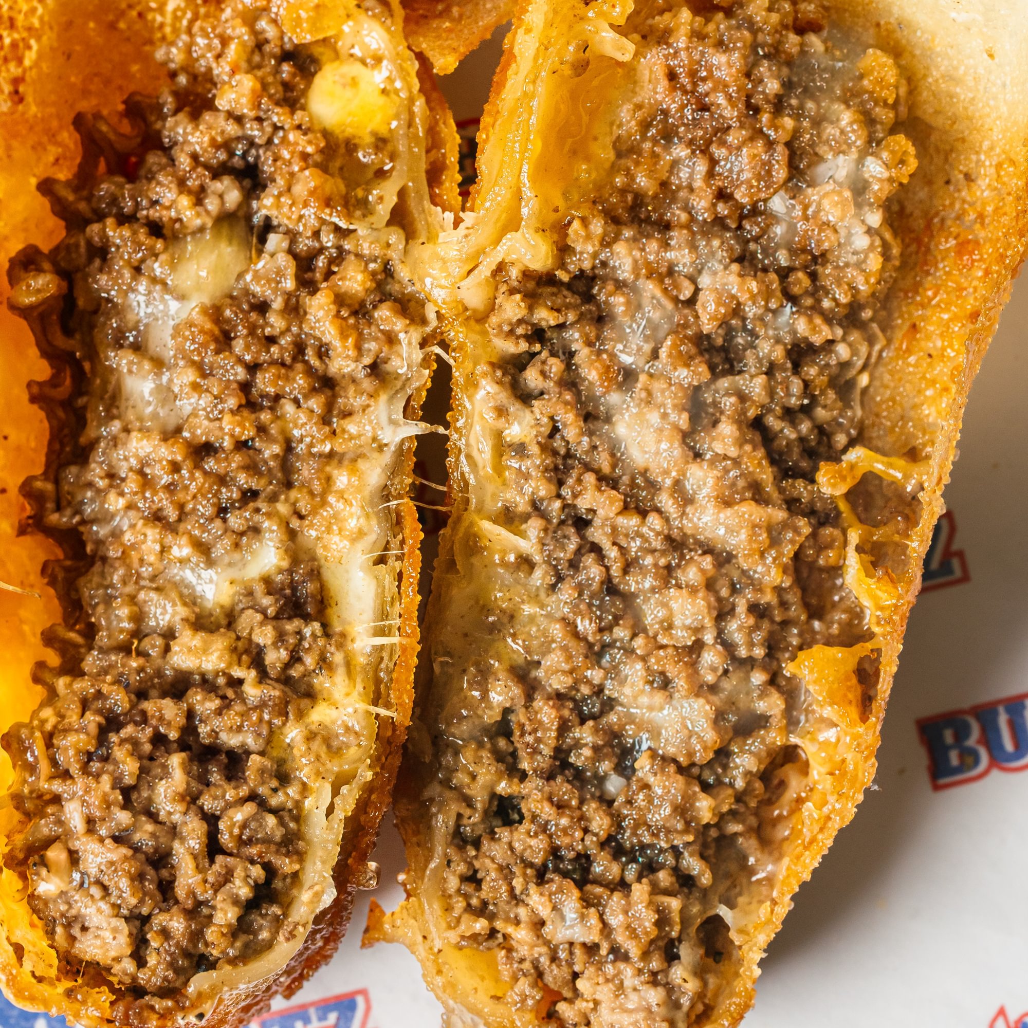CHOP CHEESE EGG ROLL