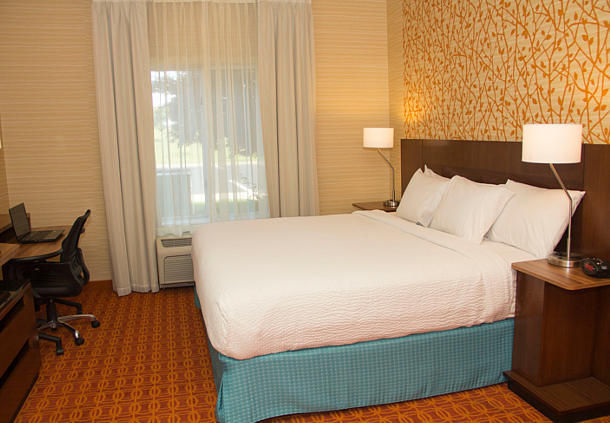 Images Fairfield Inn & Suites by Marriott Watervliet St. Joseph