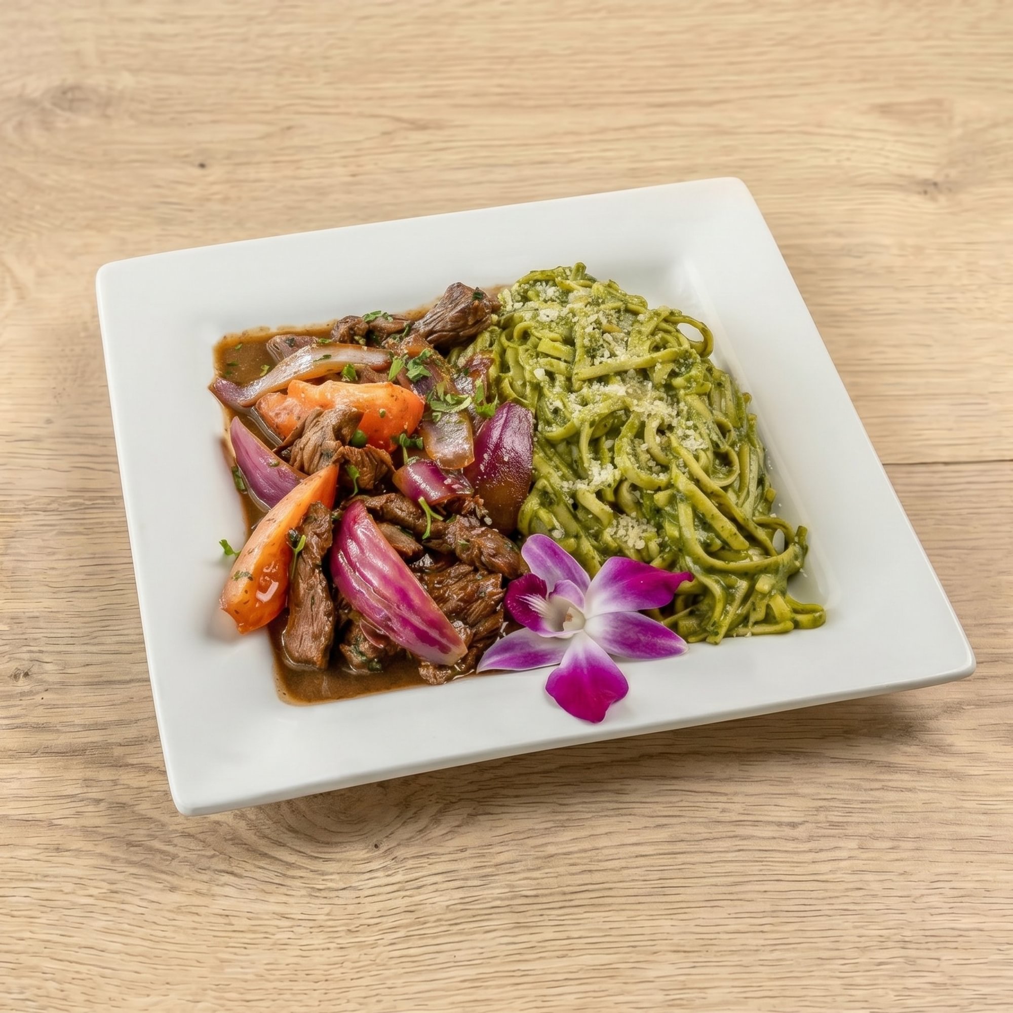 Tallarines Verdes with Lomo Saltado