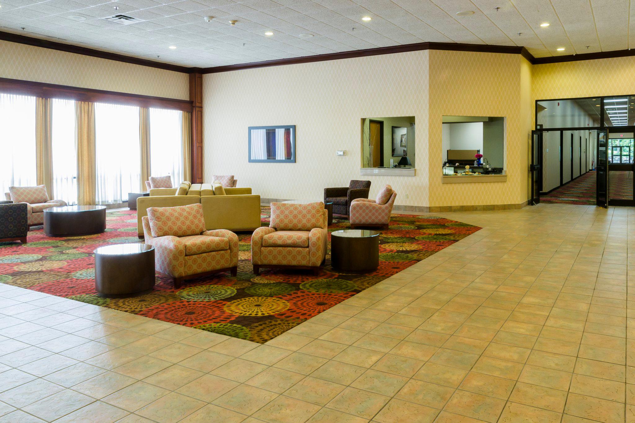 Holiday Inn Big Rapids Photo