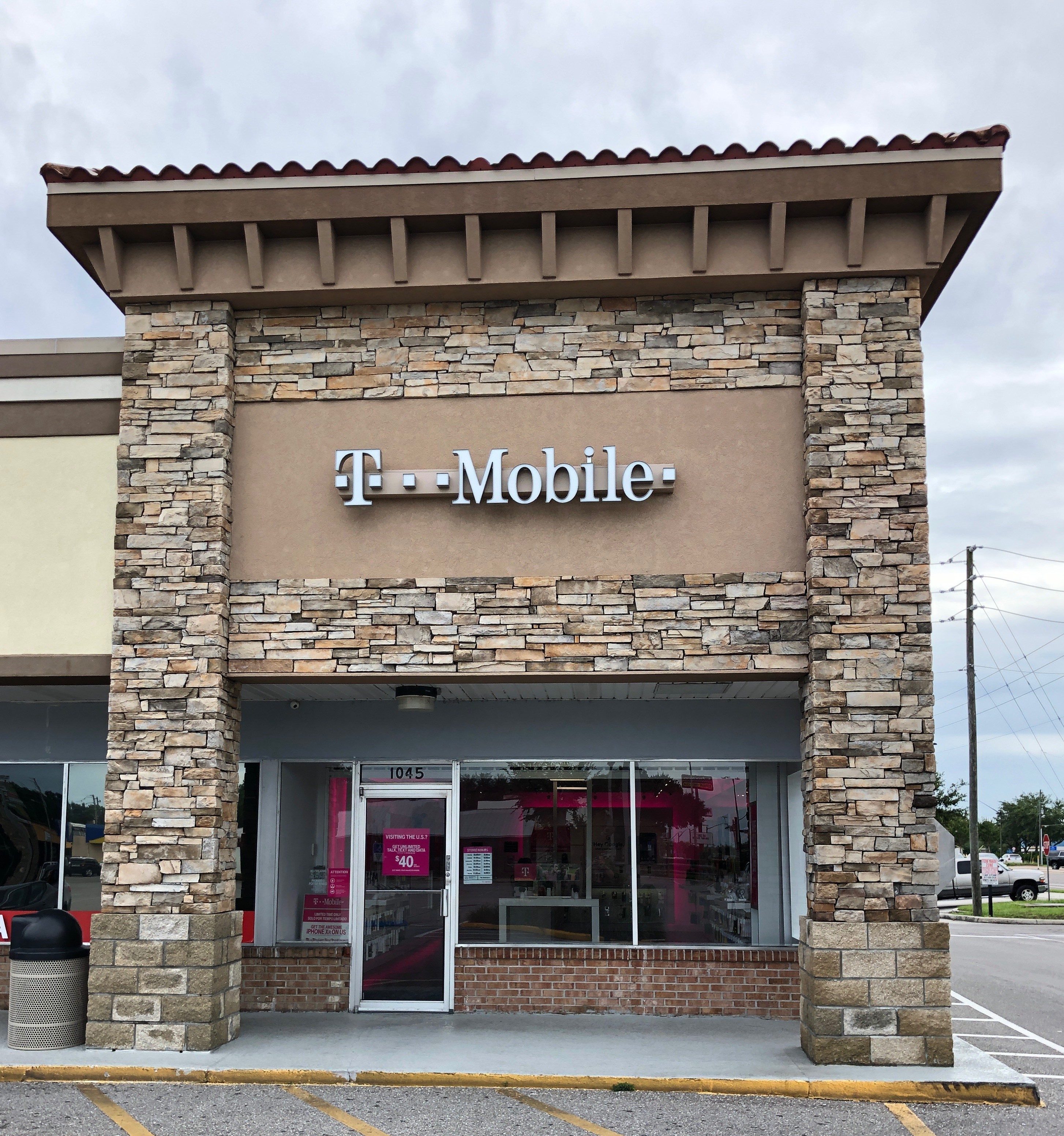 Cell Phones Plans And Accessories At T Mobile 1045 S Dillard