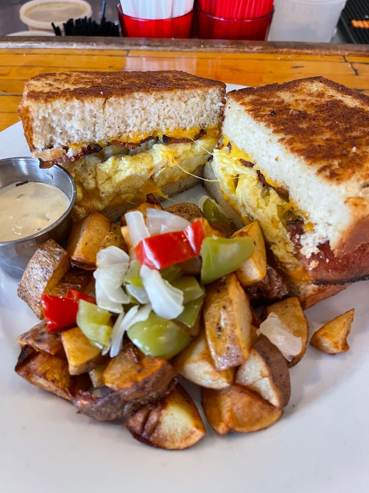 BREAKFAST SANDWICH