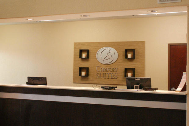 Images Comfort Suites