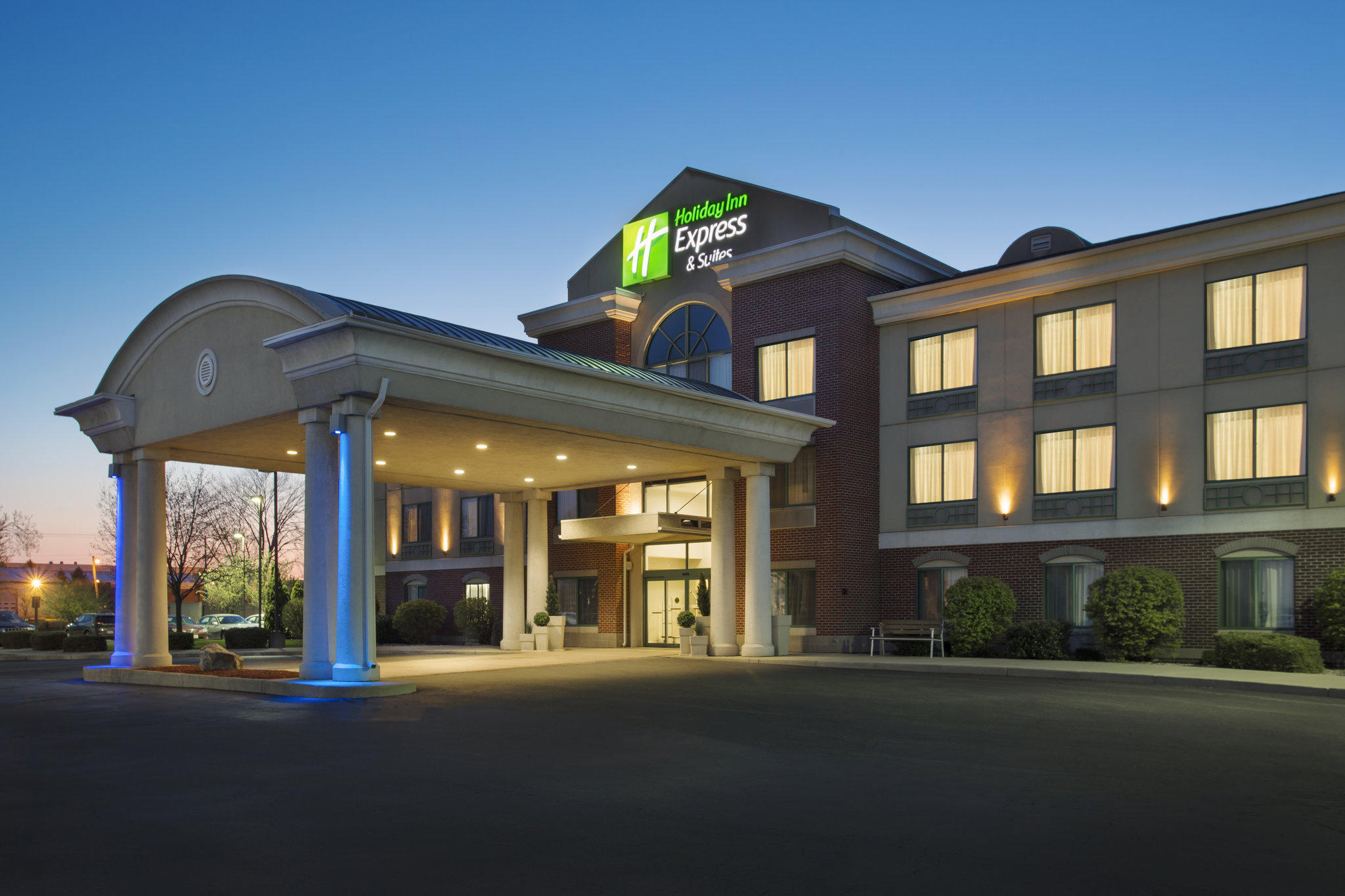 Holiday Inn Express & Suites Kalamazoo Photo