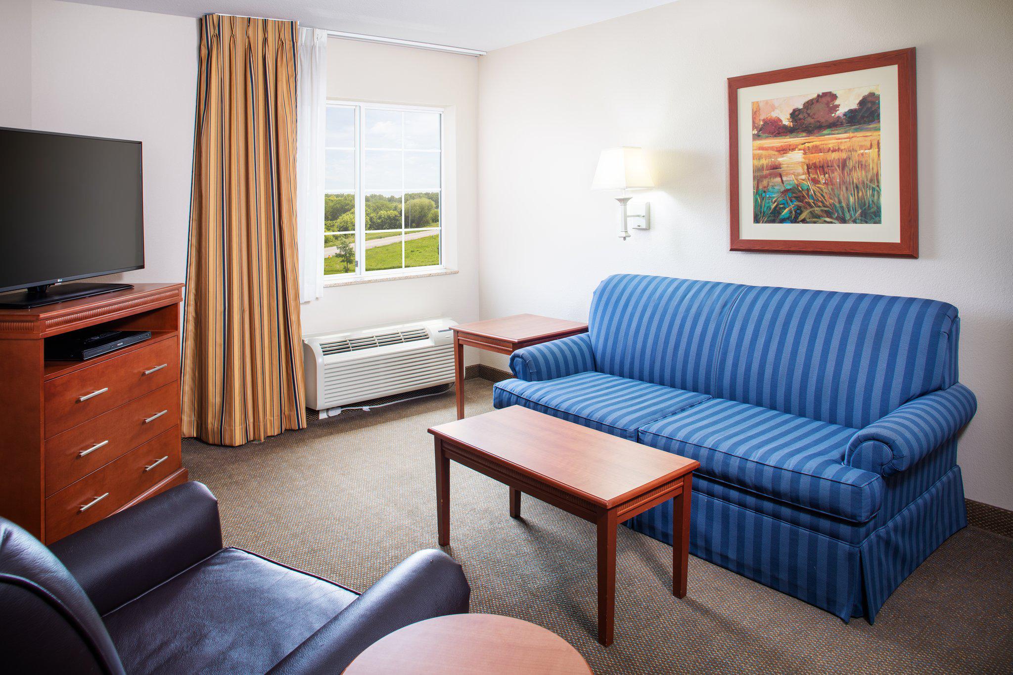 Candlewood Suites Bellevue Photo