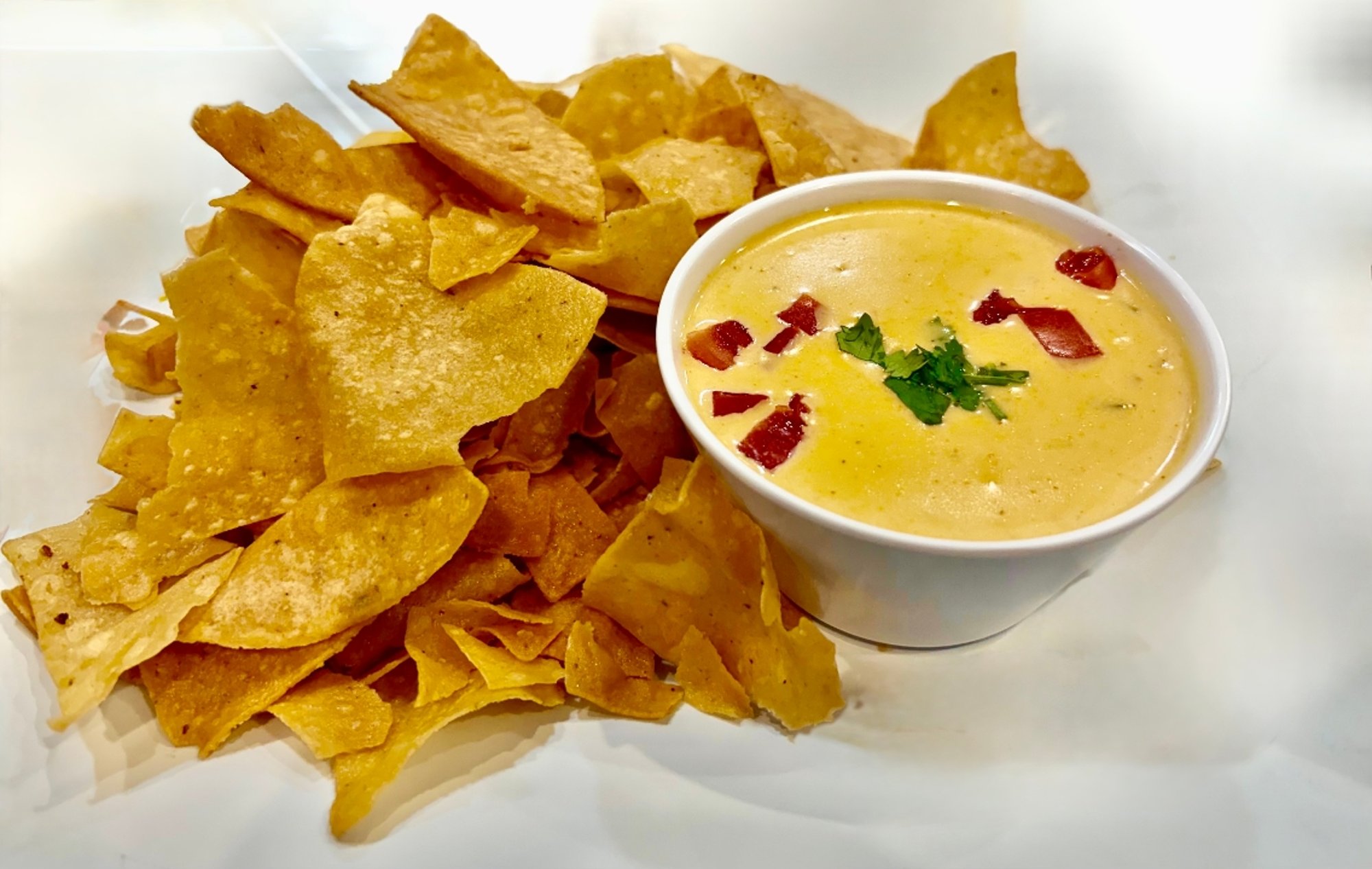 🌮 - Queso & Chips