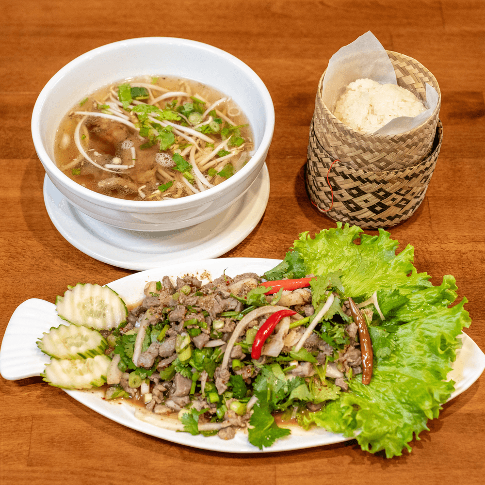 Lao Beef Salad (Laarb Ngoua)