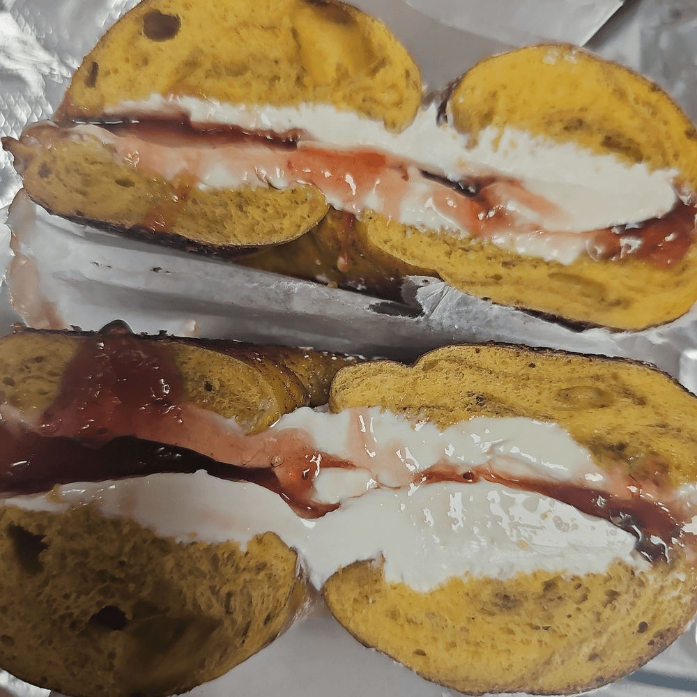 Bagel With Butter & Jelly