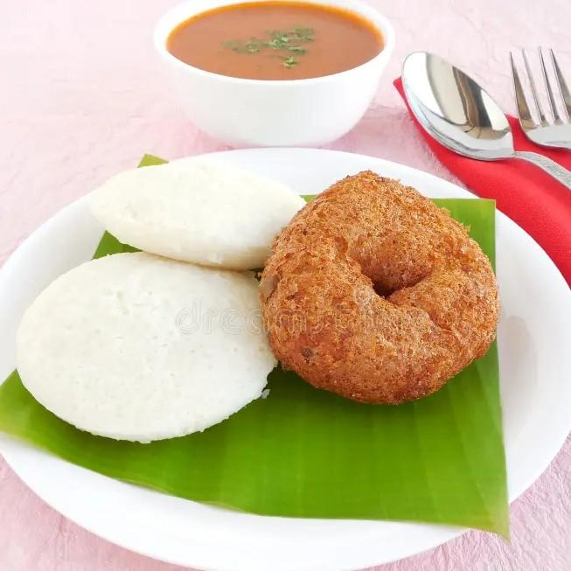 Idli (2) Vada (1) Combo