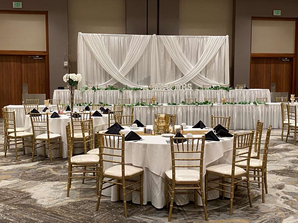 DoubleTree by Hilton Hotel Bay City - Riverfront Image