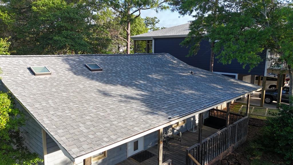 Willis Roofing Image