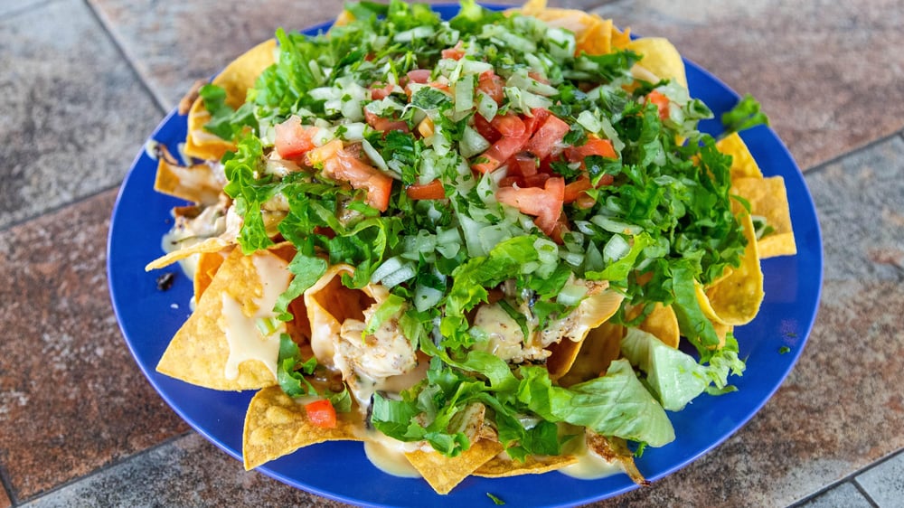 CHICKEN NACHOS