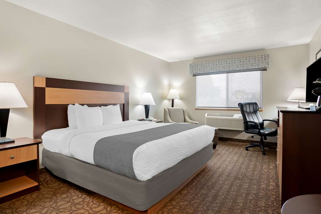 Best Western Sawtooth Inn & Suites Image