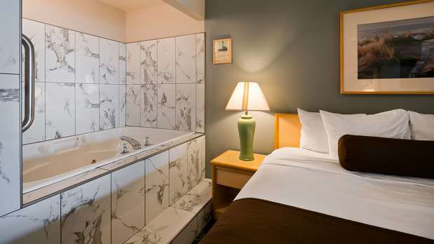 Images Best Western Lighthouse Suites Inn