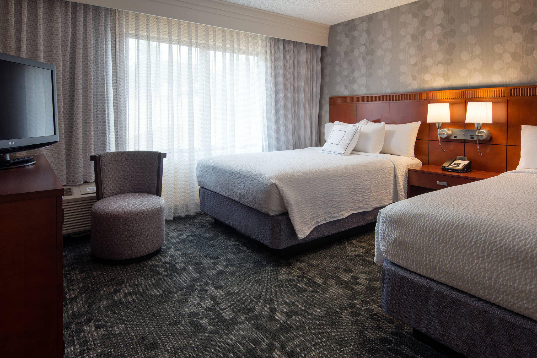 Courtyard by Marriott Portland Beaverton Photo