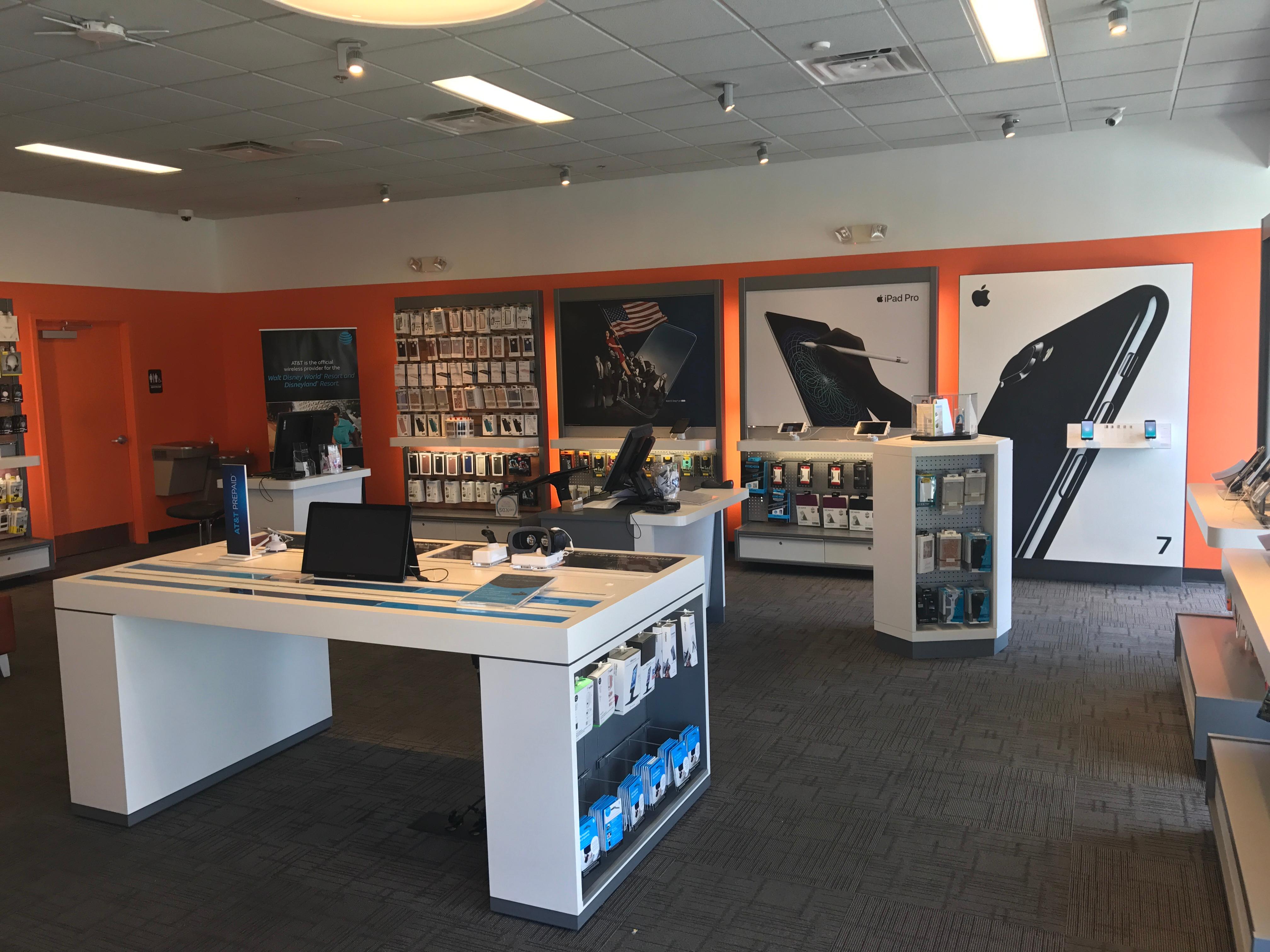 AT&T Store Photo