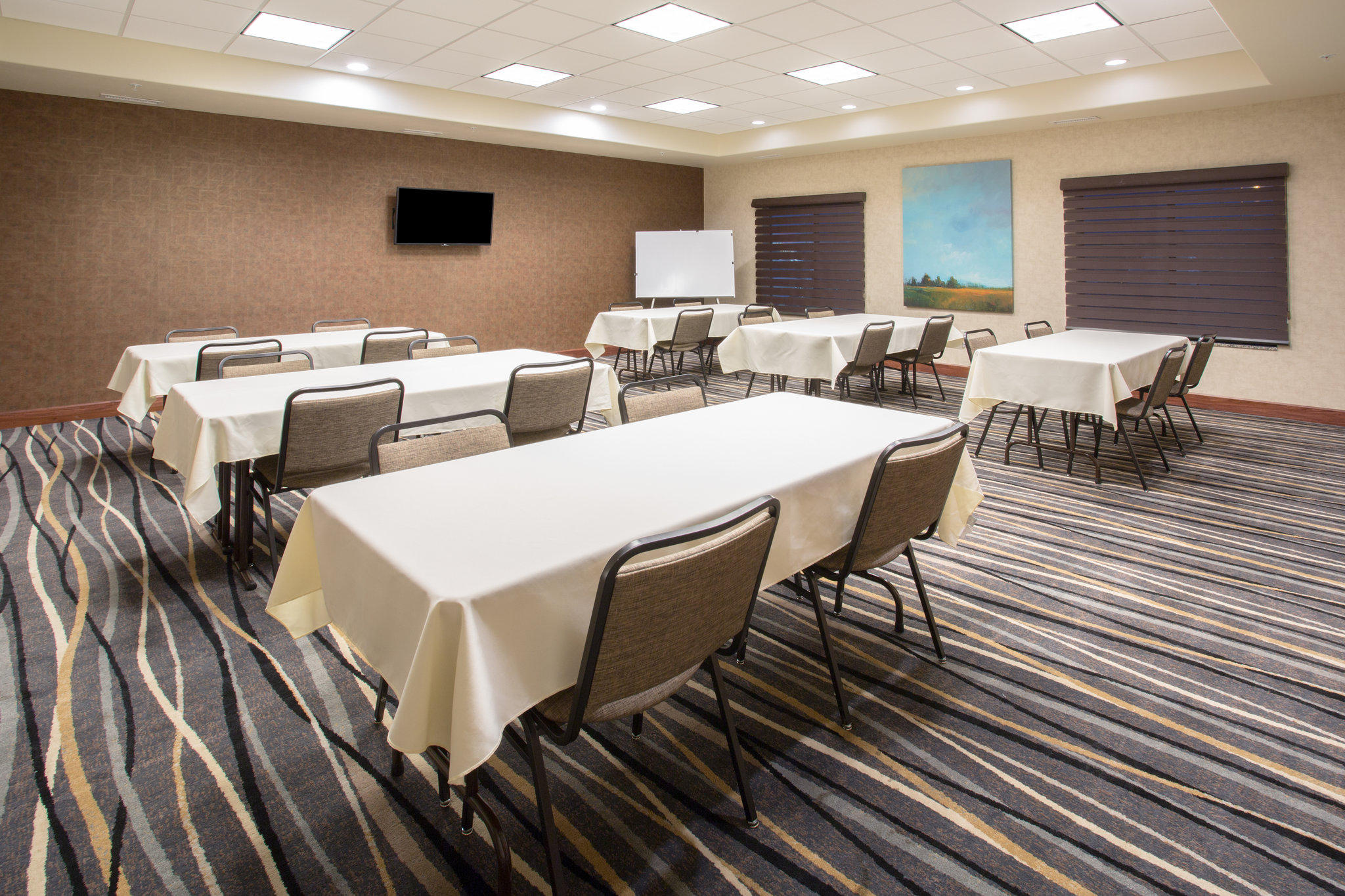 Holiday Inn Express & Suites Glendive Photo