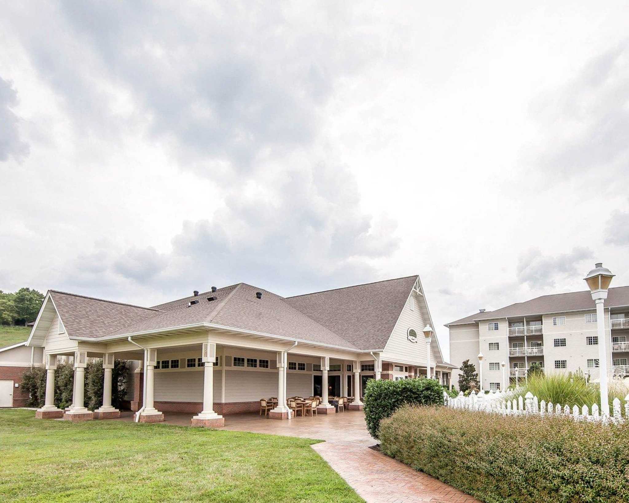 Motels Near Dixie Stampede In Pigeon Forge Tn Motels Near Dixie Stampede In Pigeon Forge Tn