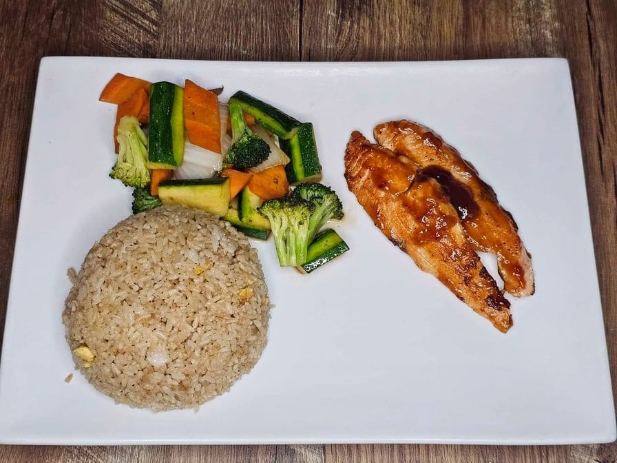 Hibachi Salmon Dinner