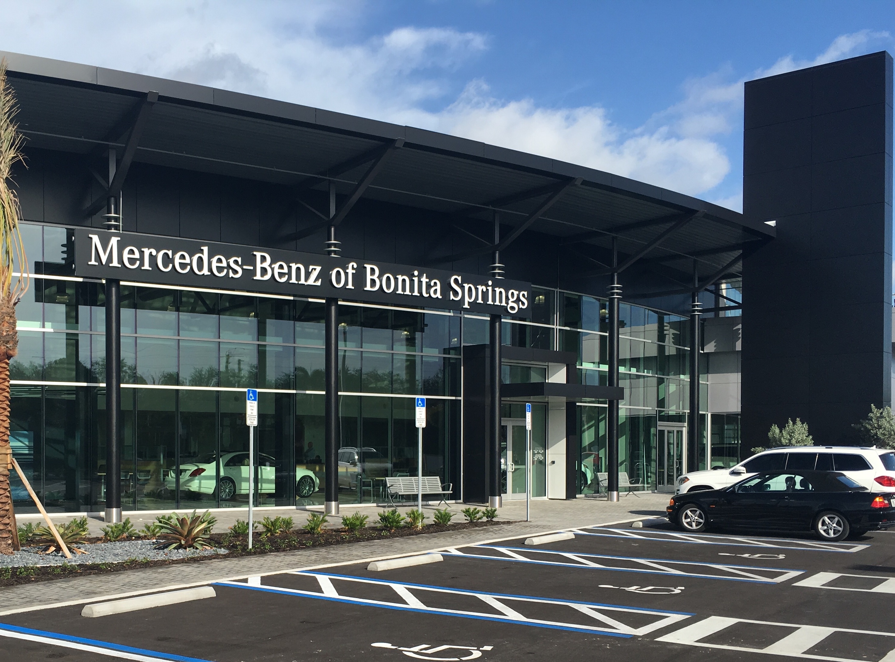 Mercedes-Benz of Bonita Springs Photo