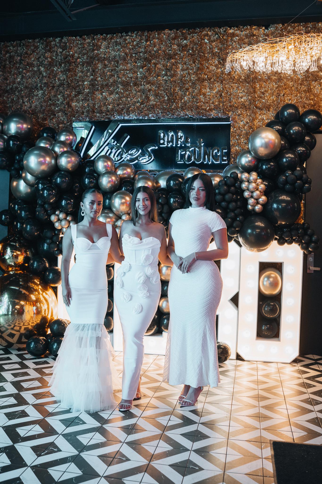 Vibes Bar & Lounge Image