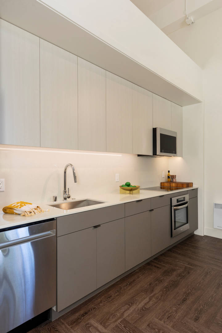 Queen Anne Exchange Image