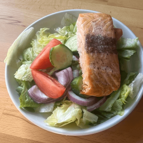 Grilled Salmon Salad