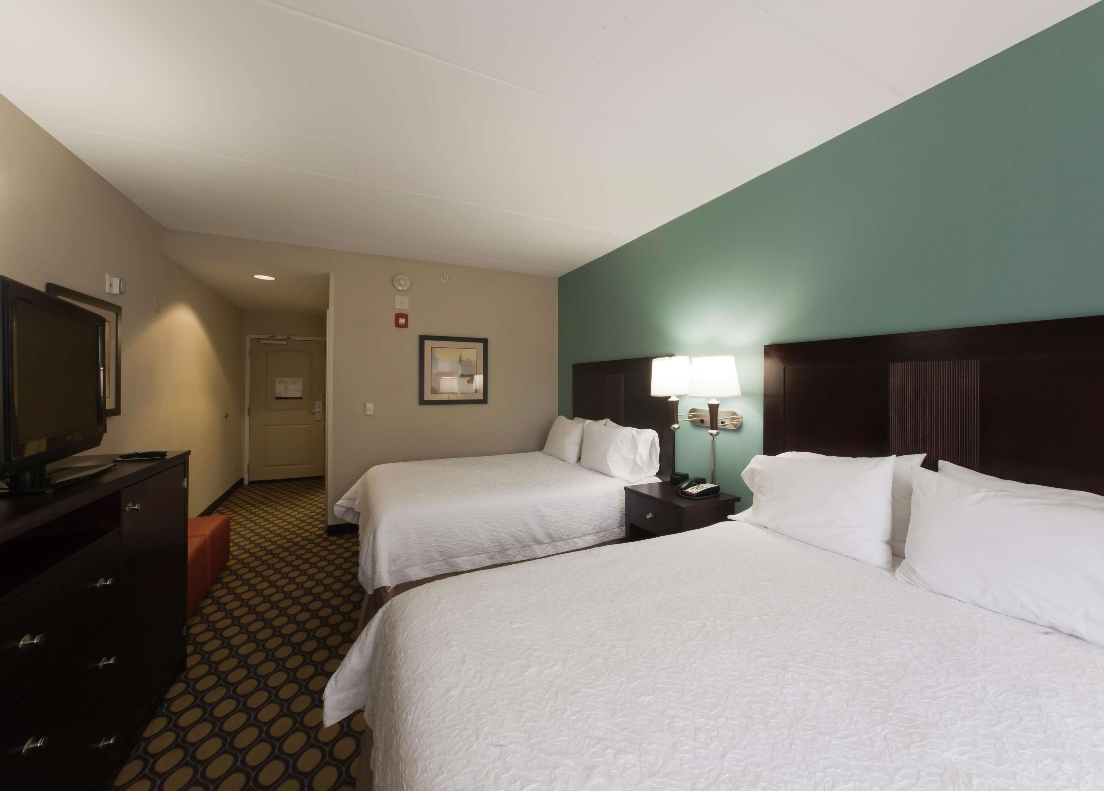 Hampton Inn North Brunswick/New Brunswick Photo