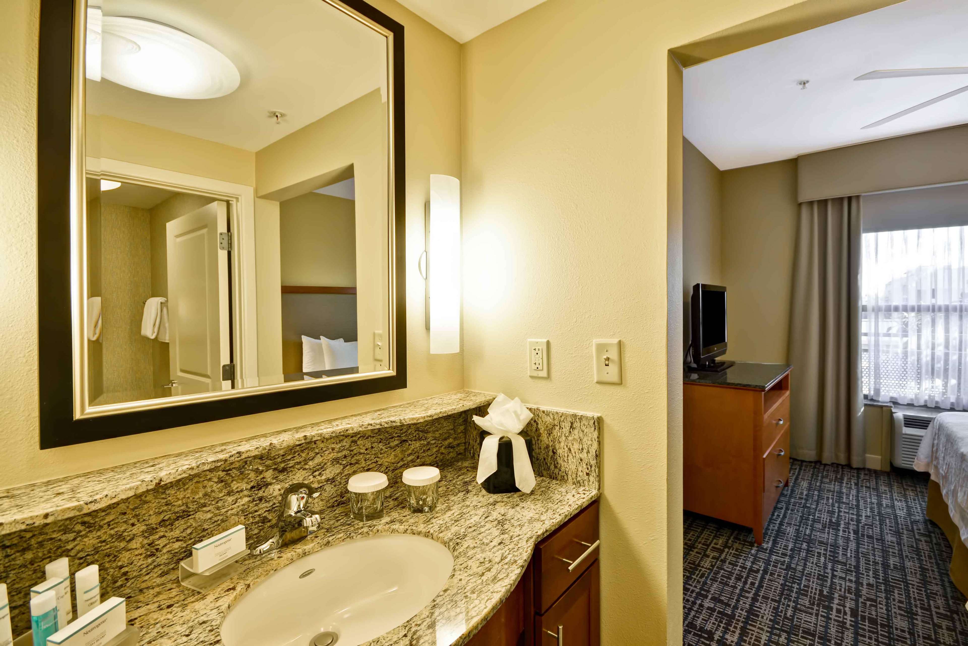 Homewood Suites by Hilton Dallas-Frisco Photo