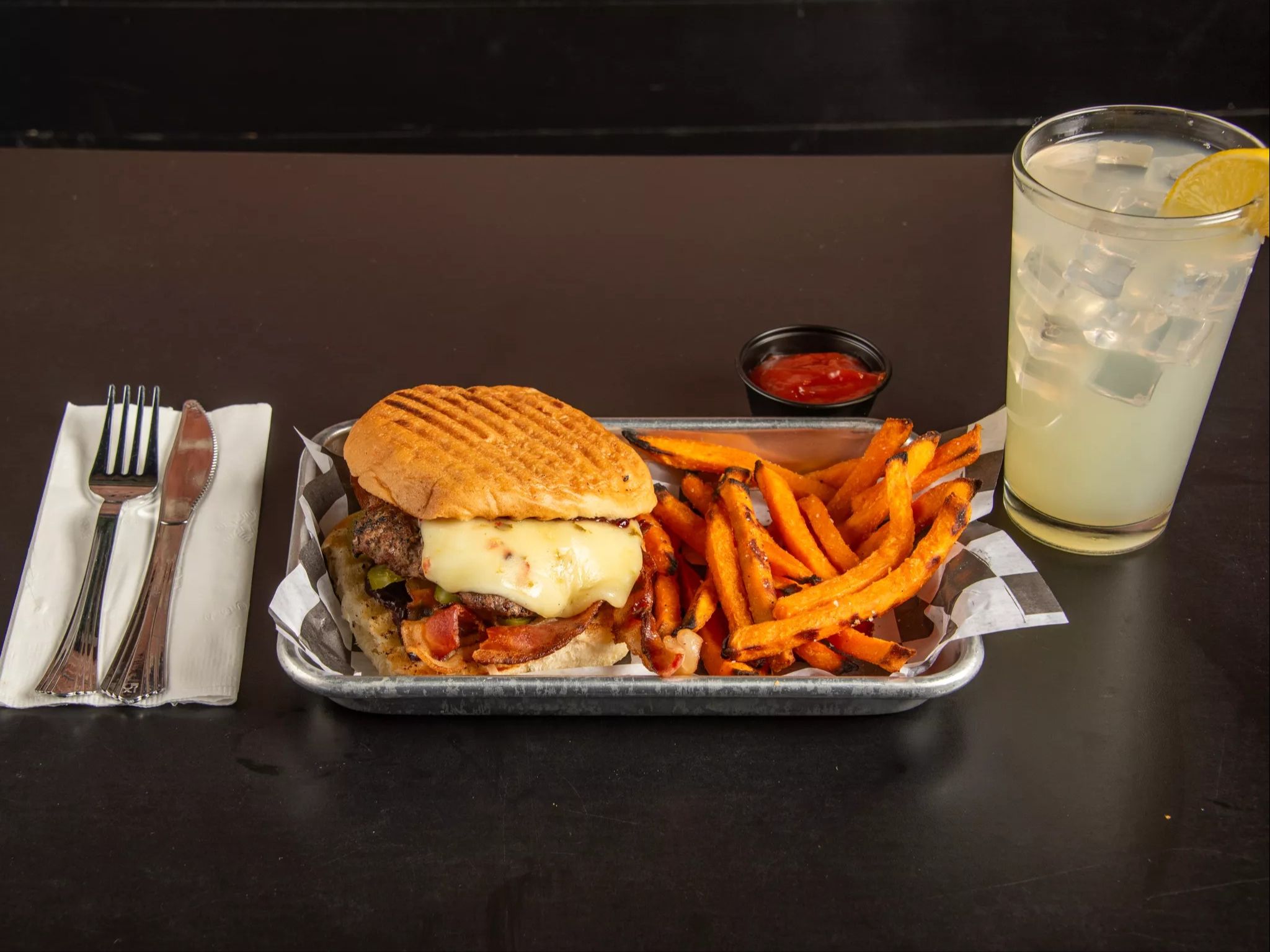 Black Bayou Burger