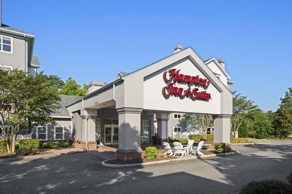 Hampton Inn & Suites Newport News (Oyster Point) Image