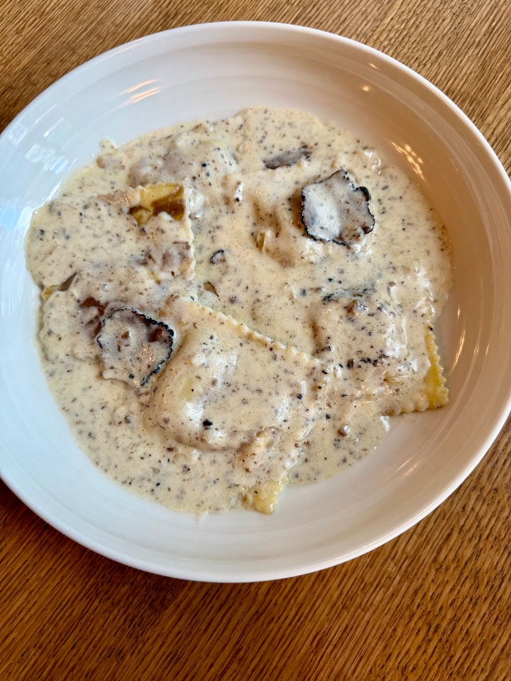 Ravioli Al Tartufo Nero