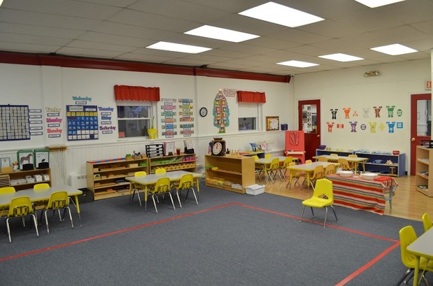 Images Apple Montessori Schools & Camps  - Edgewater