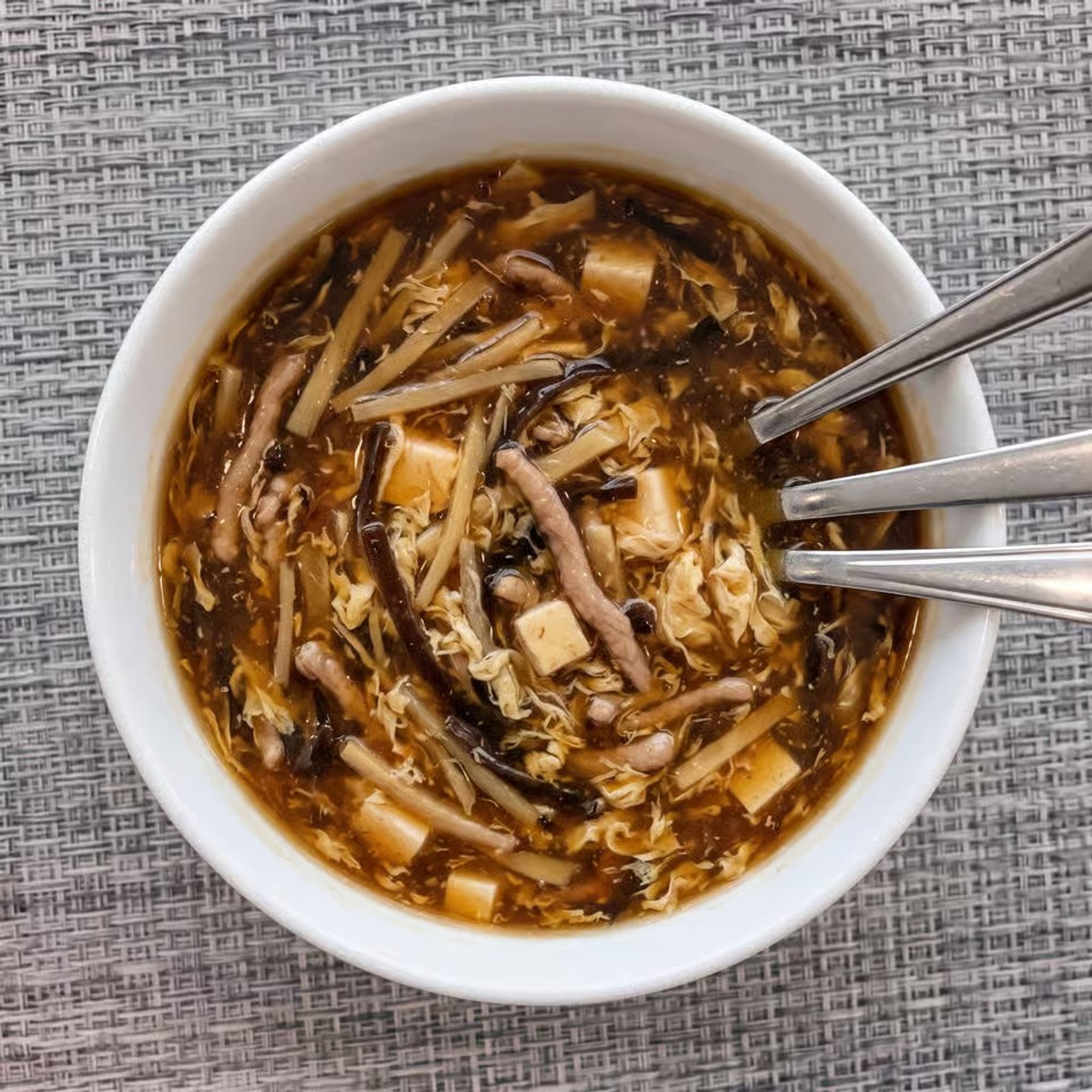 Hot and Sour Soup / 酸辣湯