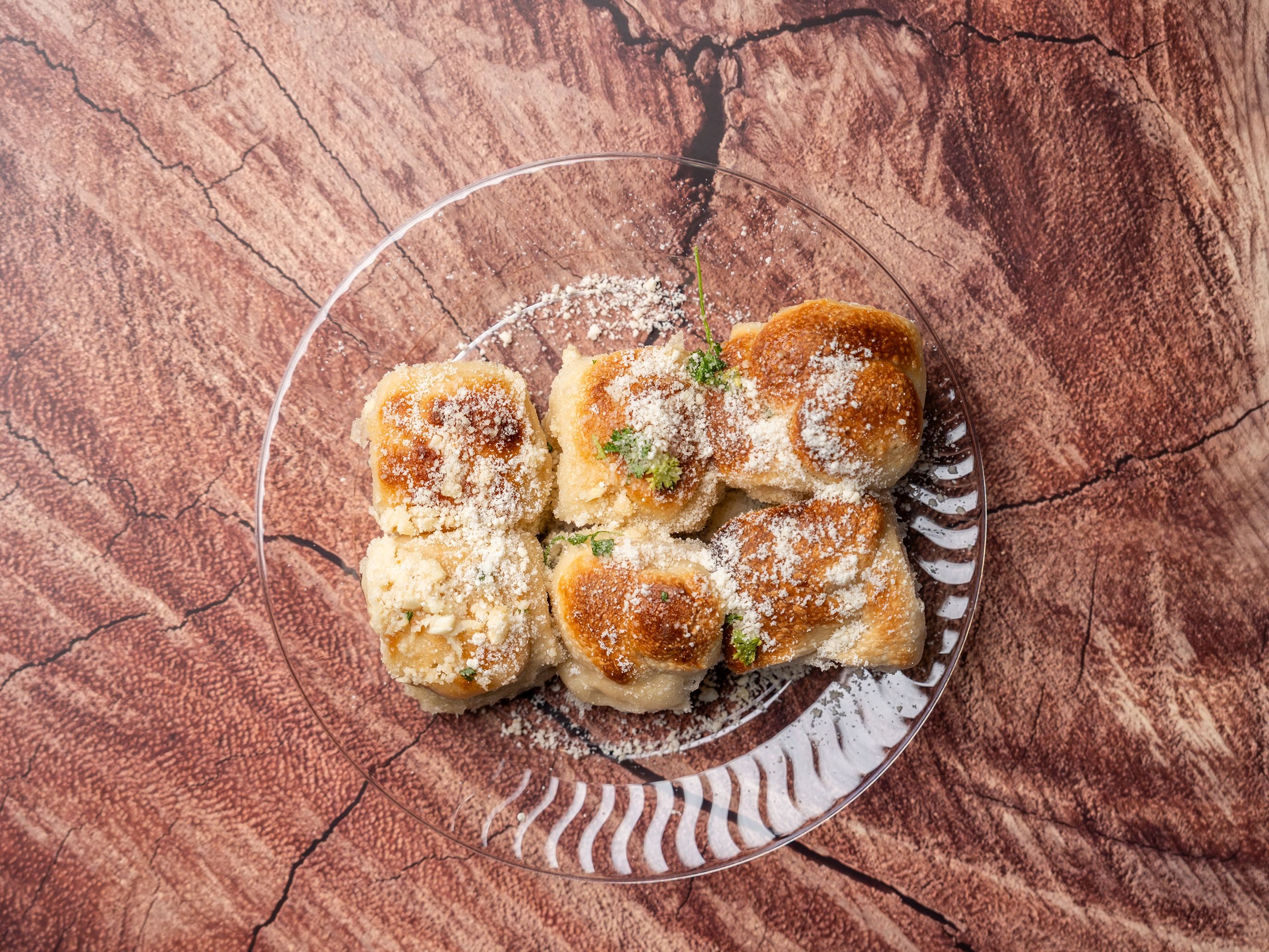 Garlic Knots