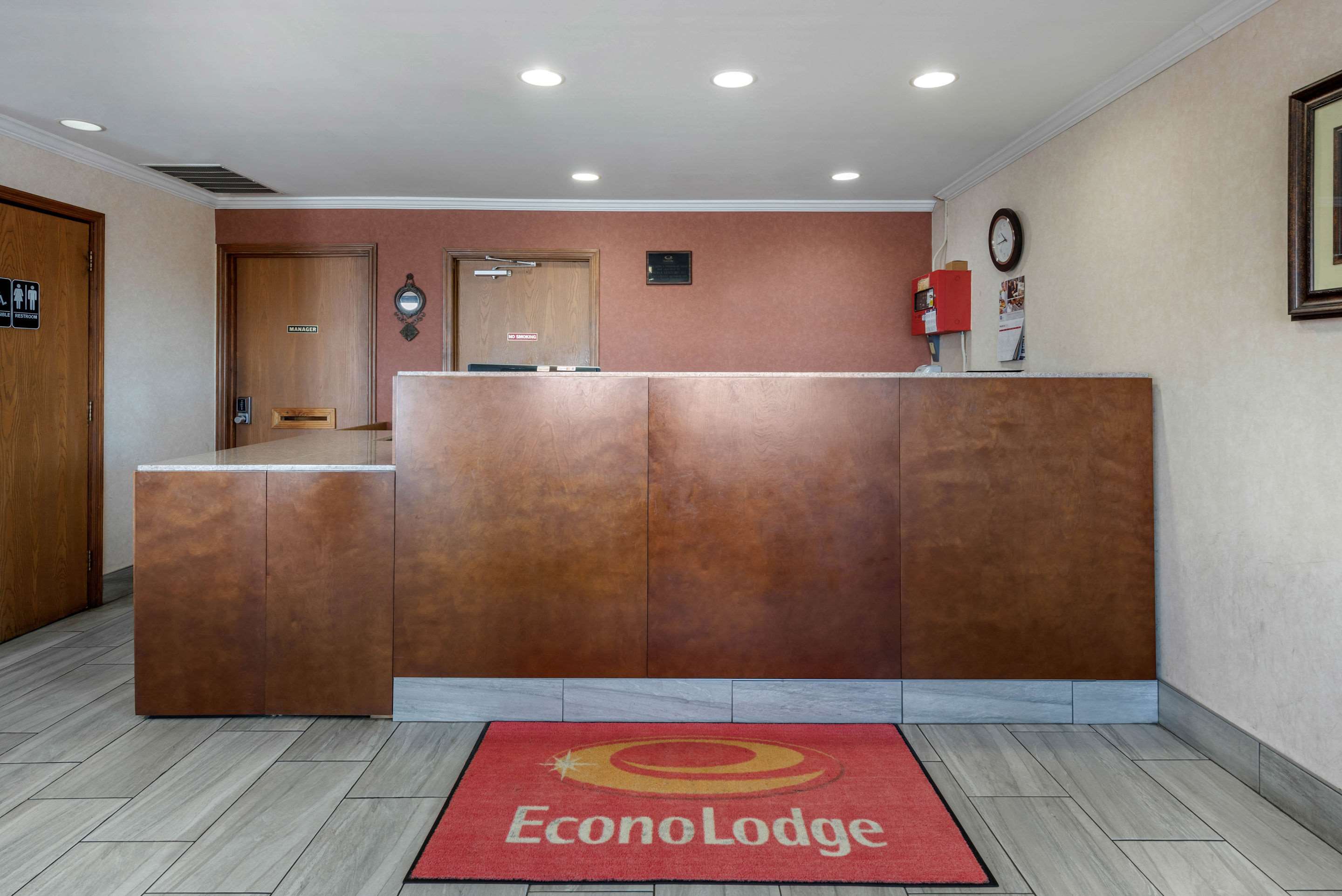 Econo Lodge Photo