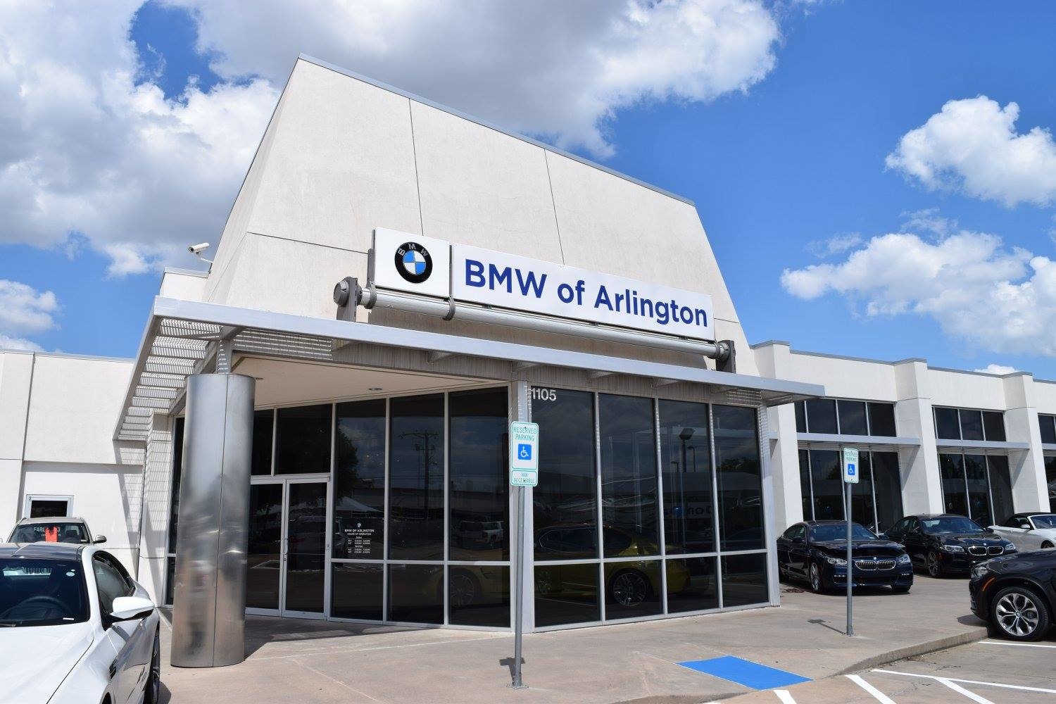 Moritz bmw arlington hours