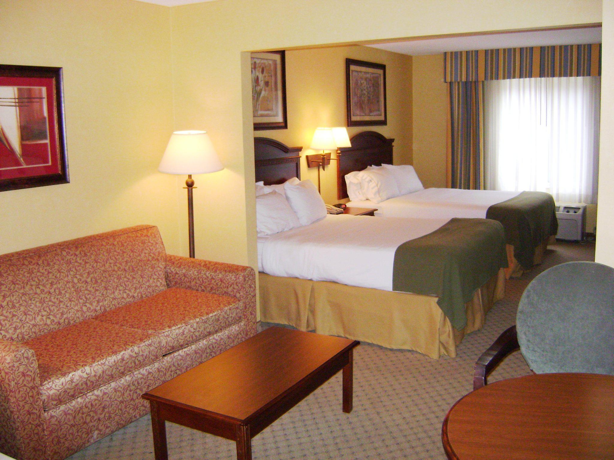 Holiday Inn Express & Suites Pikeville Photo