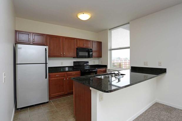 Images Latitude Apartments