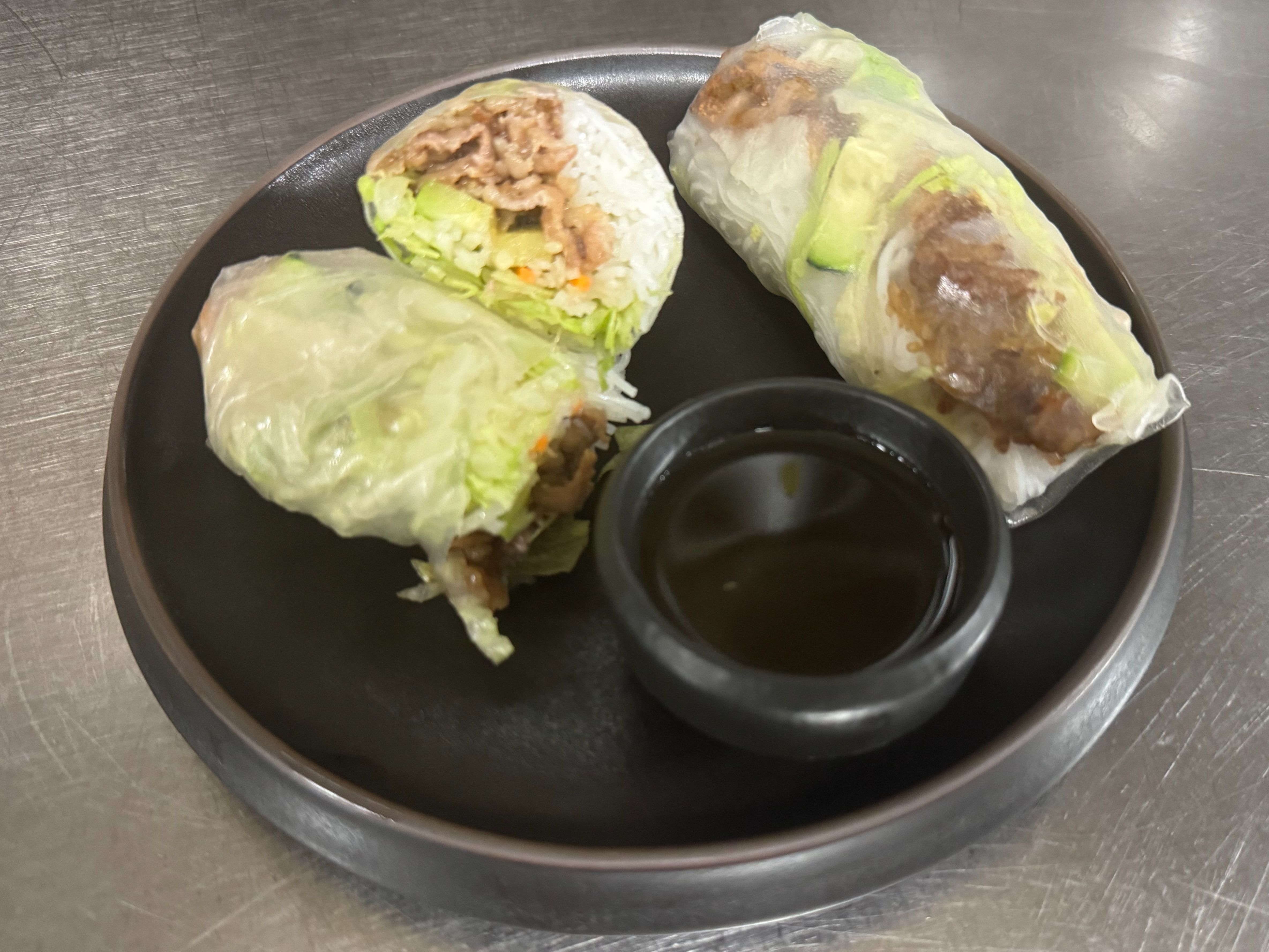 SPRING ROLLS - SAVORY LEMONGRASS BEEF