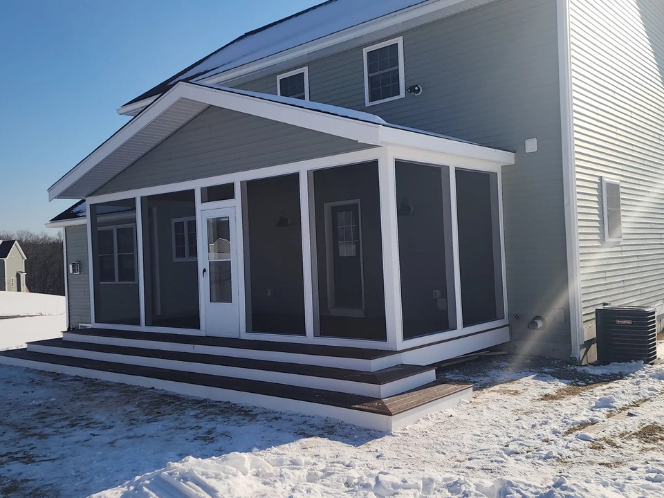 Dynamic Deck Solutions Image